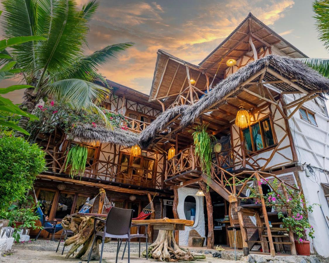 Hostal Rutamar Canoa Exterior photo